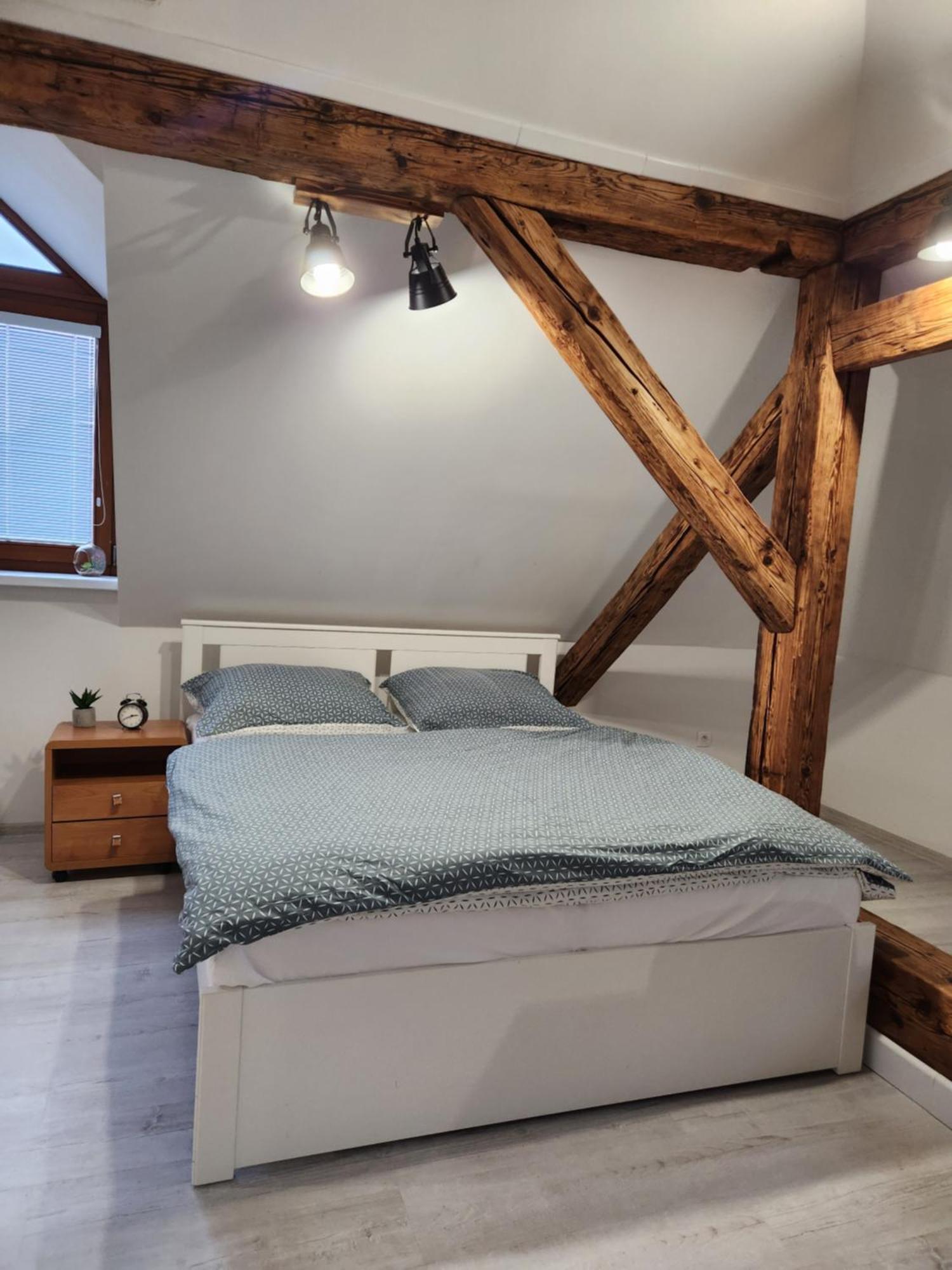 Apartman C2 - 450 M Od Centra Bojnic Bajmóc Kültér fotó
